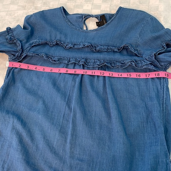 J. Crew blue chambray blouse size 4 - Picture 8 of 11